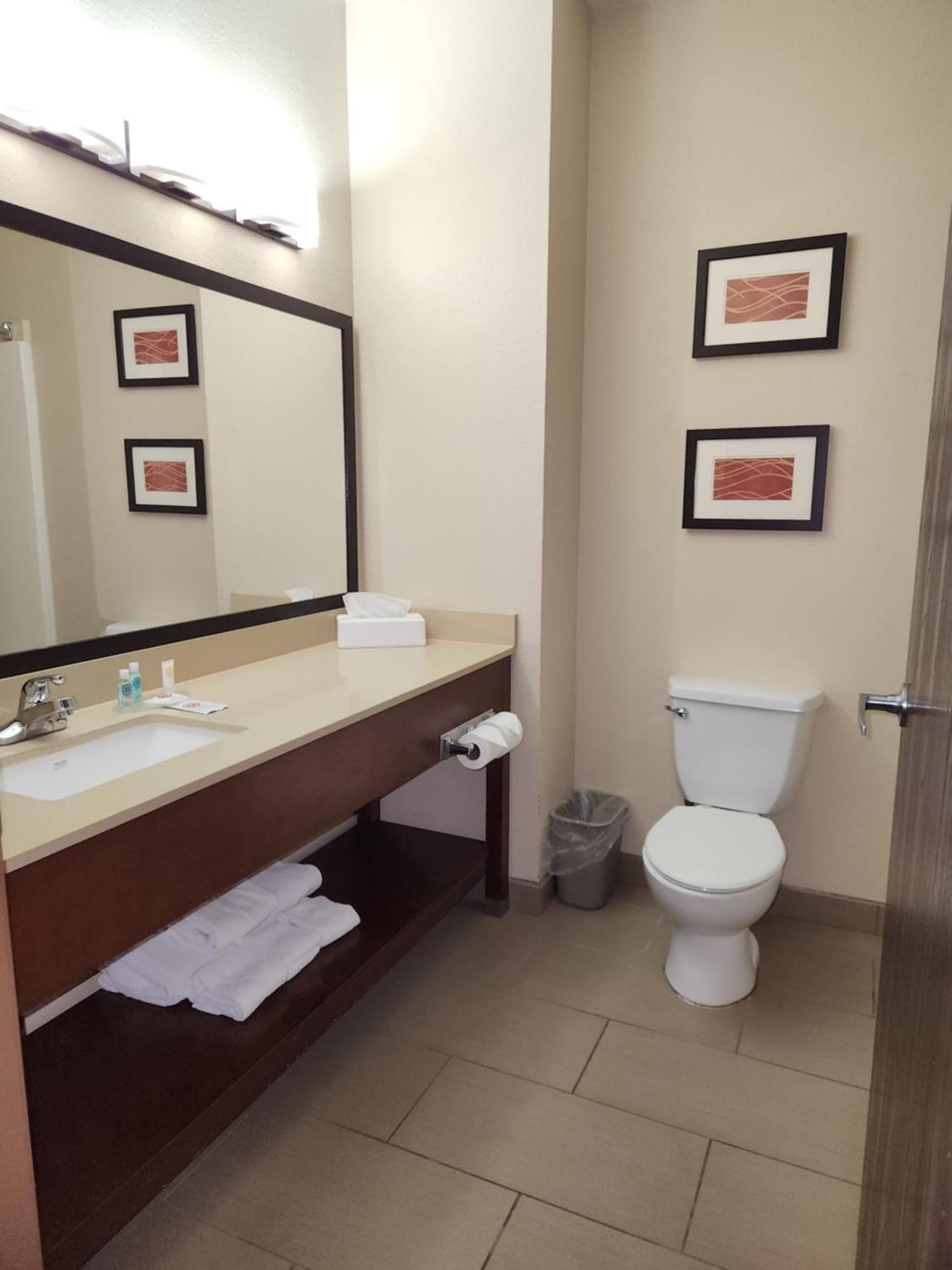 Comfort Inn Bolivar Екстериор снимка